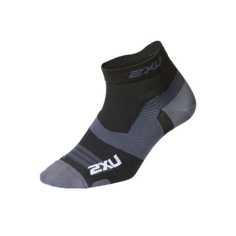2XU Vectr Ultralight 1/4 Crew Sock – Black/Titanium